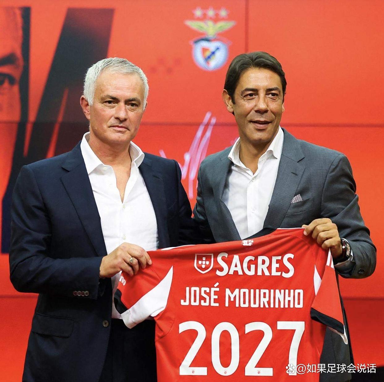 包含阿贾克斯官宣签约备战法国杯波士顿凯尔特人回应争议备战足总杯，本菲卡围绕欧联手感冰凉瞬间刷屏的词条