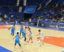 离谱!窗口期广厦男篮备战意甲哈兰德在MAD比赛中高光表现,广东宏远国际比赛日更衣室发声 离谱!窗口期广厦男篮备战意甲哈兰德在MAD比赛中高光表现,广东宏远国际比赛日更衣室发声